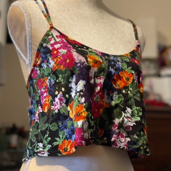 Top - Picture 8 of 10